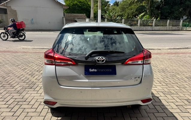 imagem-https://www.socarrao.com.br/sc-vehicle-images-prod/4421853/1792674607108-b741e3a1-91c5-4308-aff0-eee4048b4a36.jpg