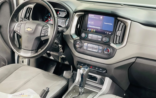 imagem-https://www.socarrao.com.br/sc-vehicle-images-prod/4421867/1792674715391-003_d7b8b9db1fd020624777e9c3a95a19f0.jpg