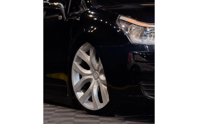 imagem-https://www.socarrao.com.br/sc-vehicle-images-prod/4421906/1792674894997-1_101127.jpg