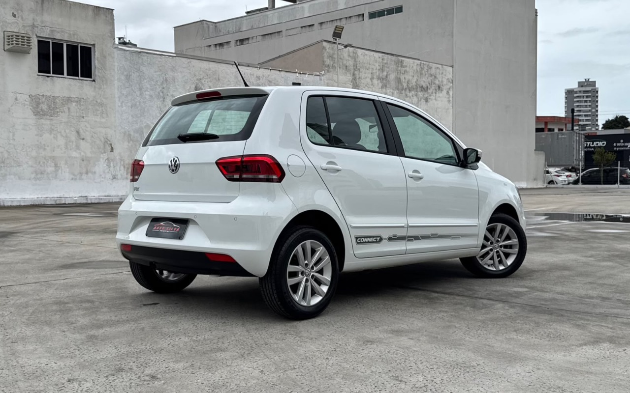 imagem-https://www.socarrao.com.br/sc-vehicle-images-prod/4421929/1792675183120-V2hhdHNBcHAgSW1hZ2UgMjAyNi0xMC0yMiBhdCAwOS40OC4zMSAoMSkuanBlZw.jpeg