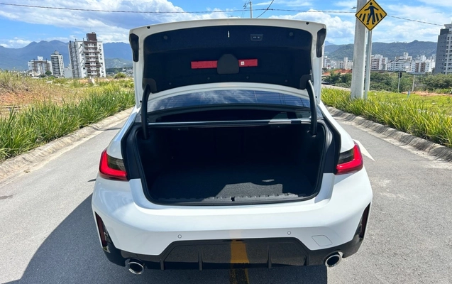 imagem-https://www.socarrao.com.br/sc-vehicle-images-prod/4421961/1792675410454-1_050321.jpg