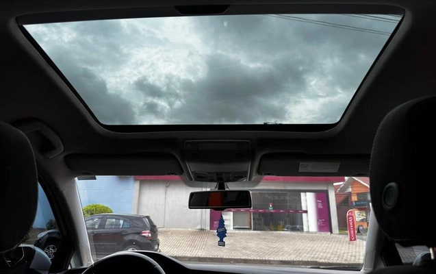 imagem-https://www.socarrao.com.br/sc-vehicle-images-prod/4421992/1792675594947-8593924_12_B_2d9312ccc6.jpeg