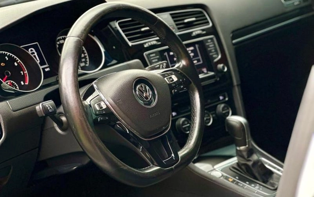 imagem-https://www.socarrao.com.br/sc-vehicle-images-prod/4421992/1792675594953-8593924_12_B_926ca5fb9d.jpeg