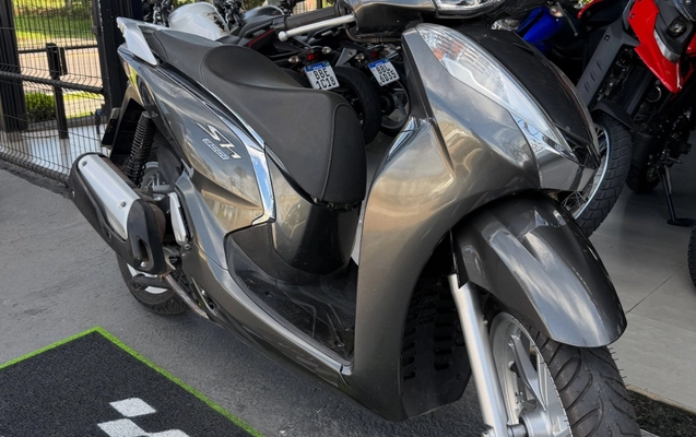 imagem-https://www.socarrao.com.br/sc-vehicle-images-prod/4422003/1792675692524-ODU2NzYwMzQyXzE4MTI4Mzc1NzEzODQyMjQ4XzMyMDcxMzI0NjM0MzAxNzM5Ml9uLmpwZw.jpg