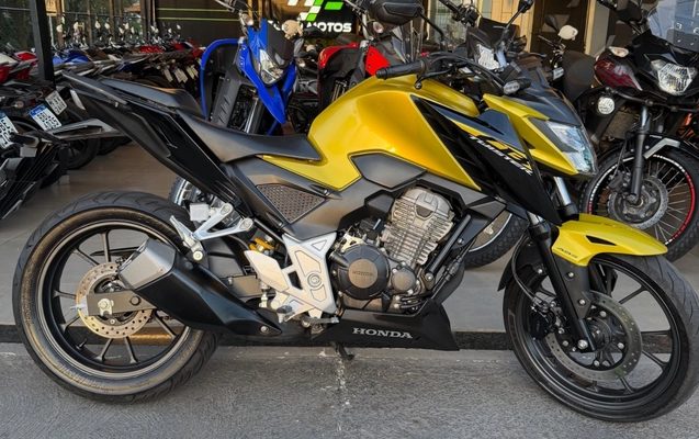 imagem-https://www.socarrao.com.br/sc-vehicle-images-prod/4422051/1792675988127-ODU3Njk5ODA0XzE4MTI4Njk4ODQ5ODQyMjQ4XzEyNTQ2MTc5ODk0ODQ5Nzg5Mjhfbi5qcGc.jpg