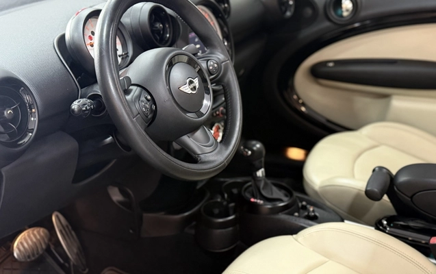 imagem-https://www.socarrao.com.br/sc-vehicle-images-prod/4422123/1792676330543-8_103658.jpg