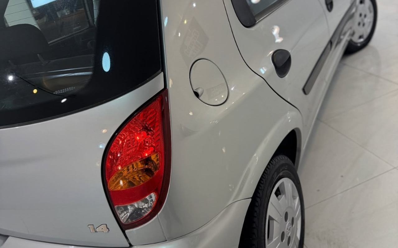 imagem-https://www.socarrao.com.br/sc-vehicle-images-prod/4422163/1792677702129-SU1HLTIwMjYxMDIyLVdBMDE2MC5qcGc.jpg