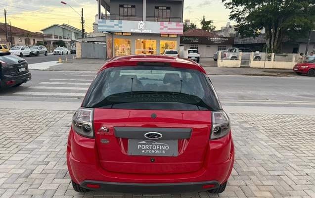 imagem-https://www.socarrao.com.br/sc-vehicle-images-prod/4422164/1792676730384-003_b04aaee63e8c36d181ddd68c25ec2f74.jpg
