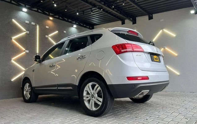 imagem-https://www.socarrao.com.br/sc-vehicle-images-prod/4422169/1792676804468-8595072_12_B_92d1d9cded.jpeg