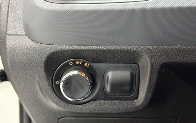 imagem-https://www.socarrao.com.br/sc-vehicle-images-prod/4422207/1792676927282-vehicle_image_1792676719_569d4dd451b7cc7e63339b70770accdc.jpeg