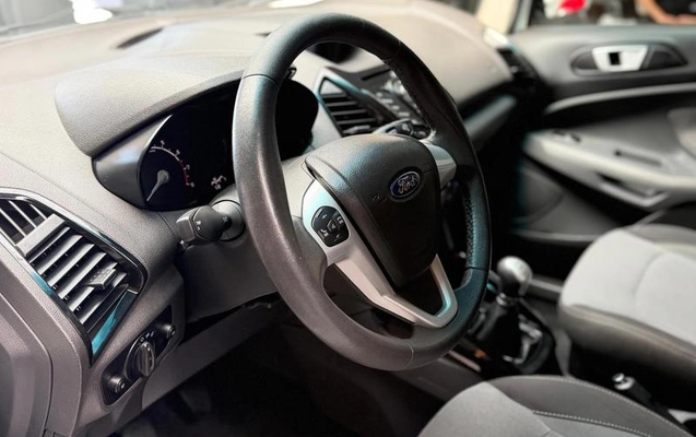imagem-https://www.socarrao.com.br/sc-vehicle-images-prod/4422234/1792677058287-8588598_11_B_72b2a6d685.jpeg
