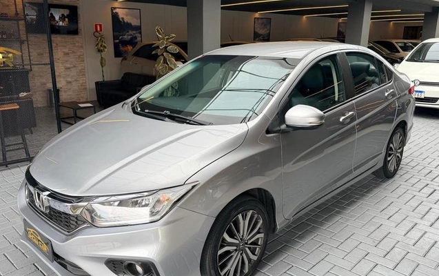 imagem-https://www.socarrao.com.br/sc-vehicle-images-prod/4422262/1792677261074-8583932_14_B_de56ca75b0.jpeg