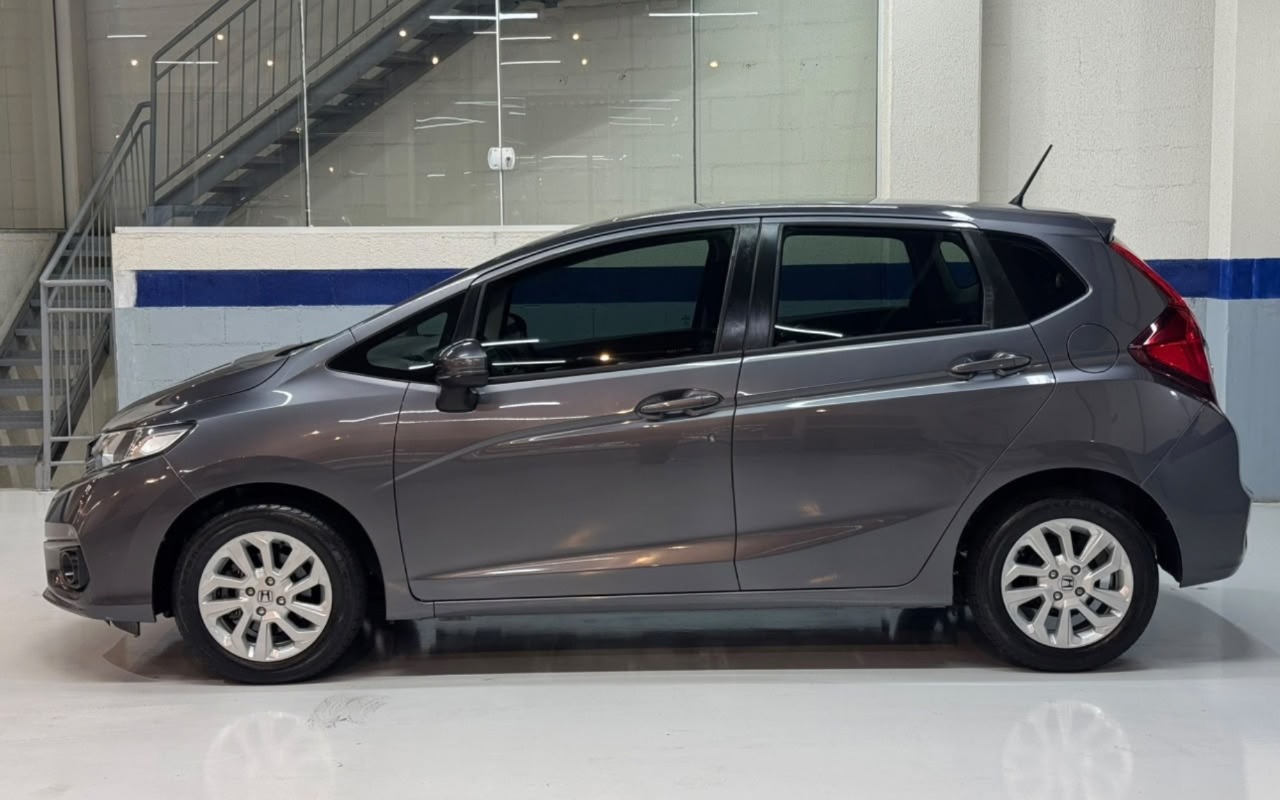 imagem-https://www.socarrao.com.br/sc-vehicle-images-prod/4422266/1792677297110-SE9OREEgRklUIExYIENWVCAxLjUgRiAxNlYgLSAyMDIwIC0gQ0lOWkEgLSBCRUI1RDE1ICgzKS5wbmc.png