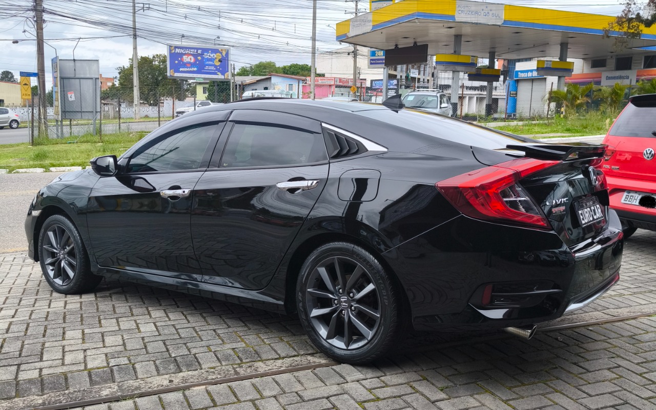imagem-https://www.socarrao.com.br/sc-vehicle-images-prod/4422267/1792677302438-Q0lWSUMgVE9VUklORyAyMDIxIDA4LmpwZw.jpg