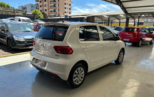 imagem-https://www.socarrao.com.br/sc-vehicle-images-prod/4422277/1792677375325-565e887a7aba410abedcc62b2a22db17_1792516120633.jpg