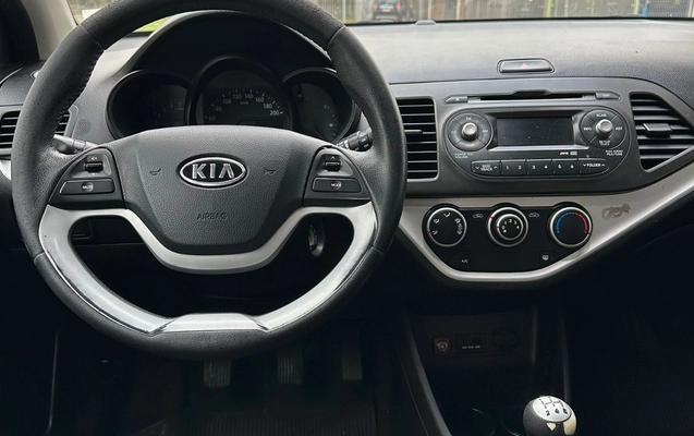 imagem-https://www.socarrao.com.br/sc-vehicle-images-prod/4422288/1792677650672-OTU0ZGI1ZTctOTYwZS00NDMxLWFhMzctMWJiMzRhM2Y2MGZjLmpwZw.jpg