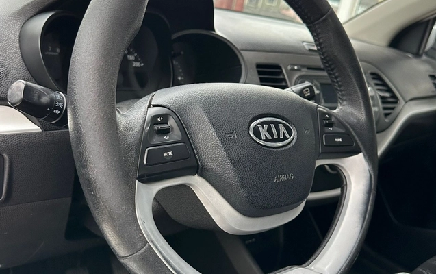 imagem-https://www.socarrao.com.br/sc-vehicle-images-prod/4422288/1792677650778-NmJjOTQ1NDktMzU4ZS00ZjU2LTk5NDUtODJlMTFjMmMyMGYzLmpwZw.jpg