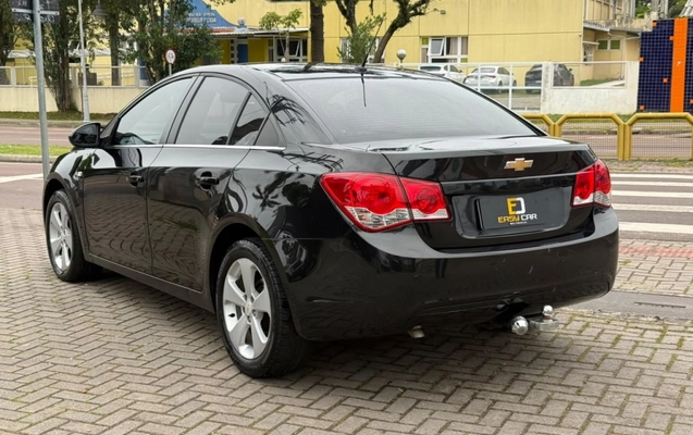 imagem-https://www.socarrao.com.br/sc-vehicle-images-prod/4422294/1792677622261-4_051318.jpg