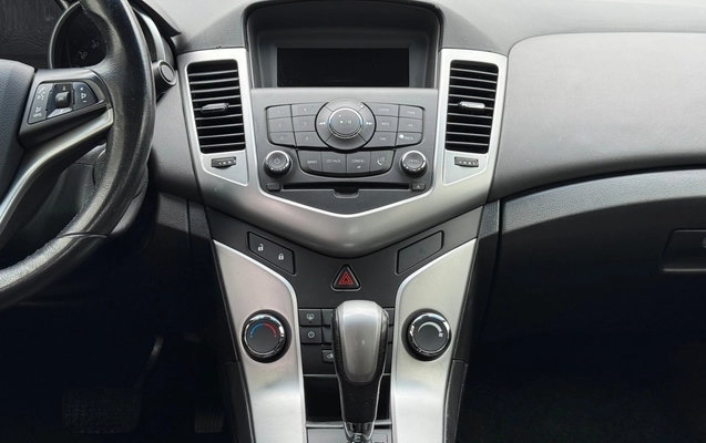 imagem-https://www.socarrao.com.br/sc-vehicle-images-prod/4422318/1792677803522-1_033415.jpg
