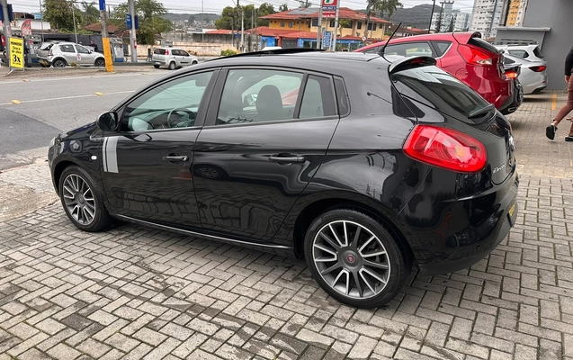 imagem-https://www.socarrao.com.br/sc-vehicle-images-prod/4422389/1792678239361-b0967080-5da3-4d88-888d-b54acc8a27ec.jpeg
