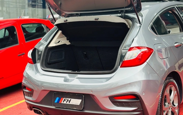 imagem-https://www.socarrao.com.br/sc-vehicle-images-prod/4422437/1792678704245-gb-620fffd.jpeg