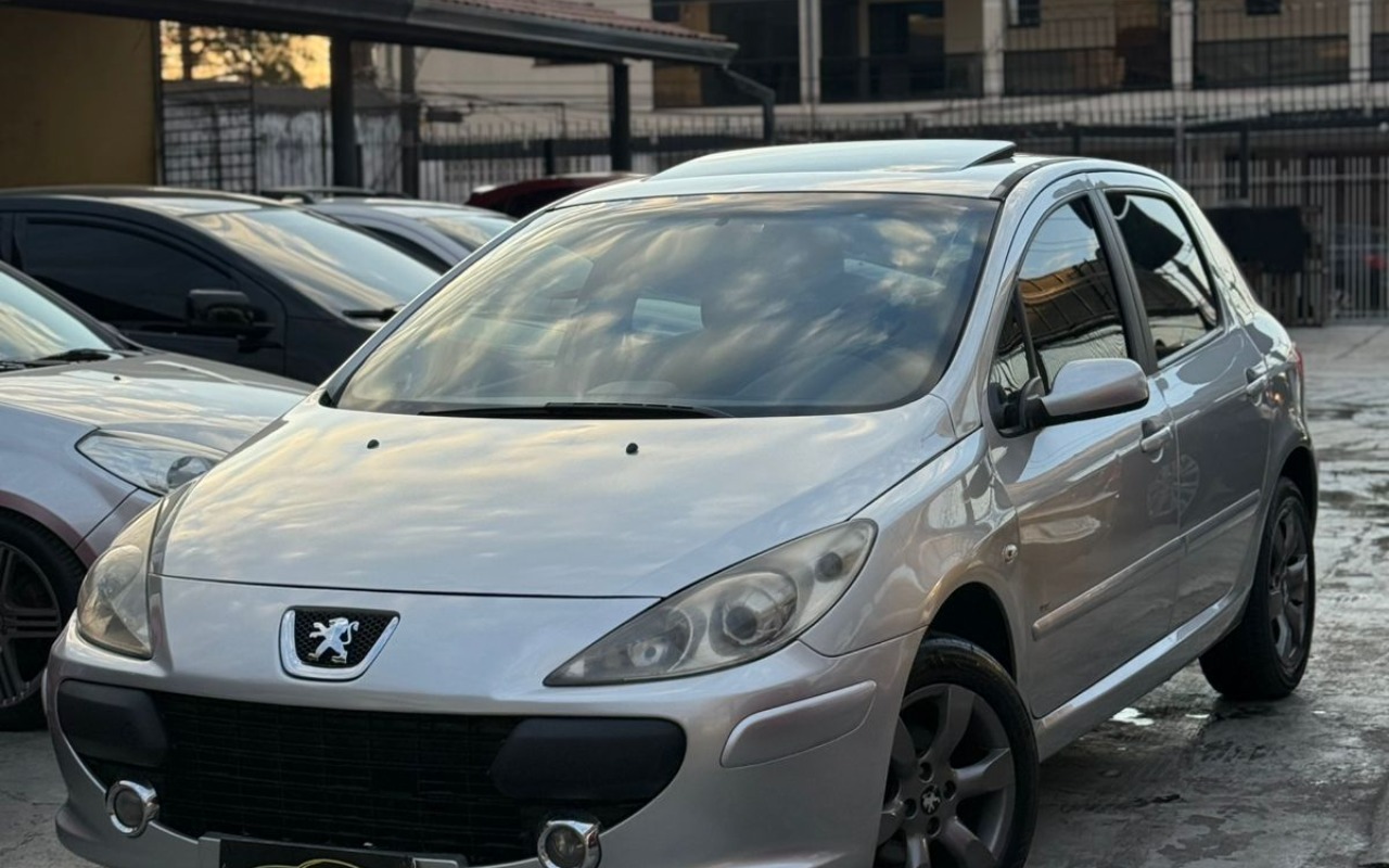 Peugeot 307 2010 Prata — foto 1 de 3