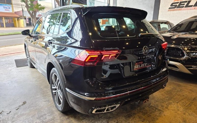 imagem-https://www.socarrao.com.br/sc-vehicle-images-prod/4422479/1792678833799-8346859_10_B_64e666c72d.jpeg