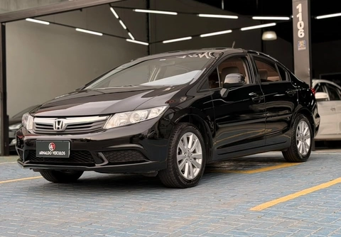 Honda Civic 2015 Preto — foto 1 de 3