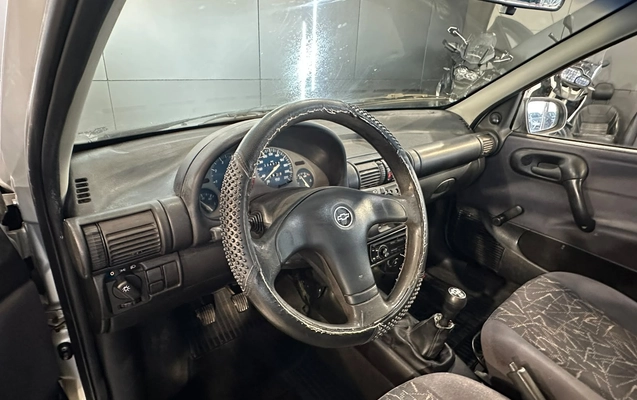 imagem-https://www.socarrao.com.br/sc-vehicle-images-prod/4422517/1792679065987-003_323b62946badceca825332e077da7293.jpg