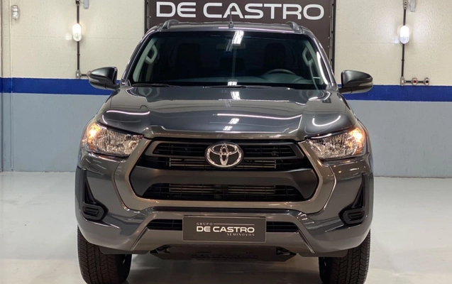 imagem-https://www.socarrao.com.br/sc-vehicle-images-prod/4422525/1792679122461-VE9ZT1RBIEhJTFVYIENEIC0gMjAyNCAtIENJTlpBIC0gVEFTMEoyMy5qcGc.jpg