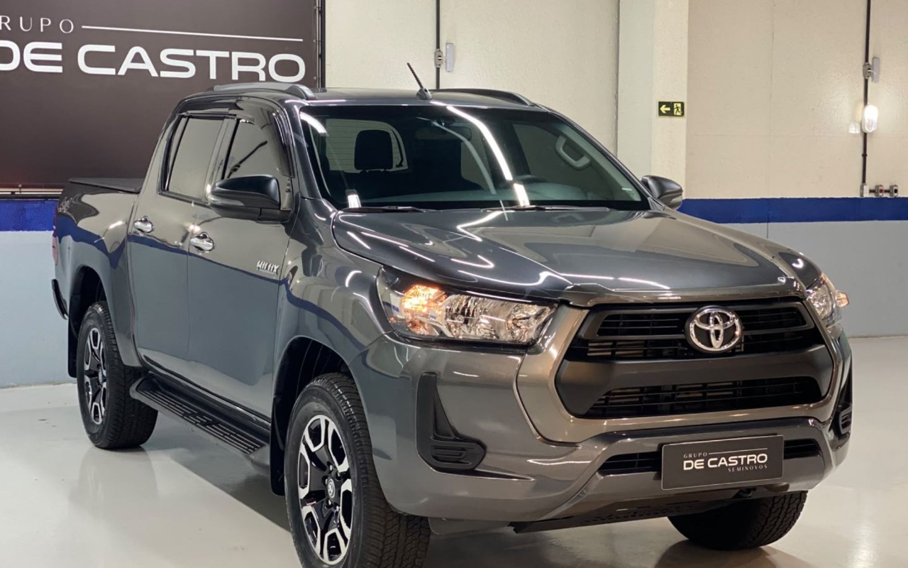 imagem-https://www.socarrao.com.br/sc-vehicle-images-prod/4422525/1792679122550-VE9ZT1RBIEhJTFVYIENEIC0gMjAyNCAtIENJTlpBIC0gVEFTMEoyMyAoOCkuanBn.jpg