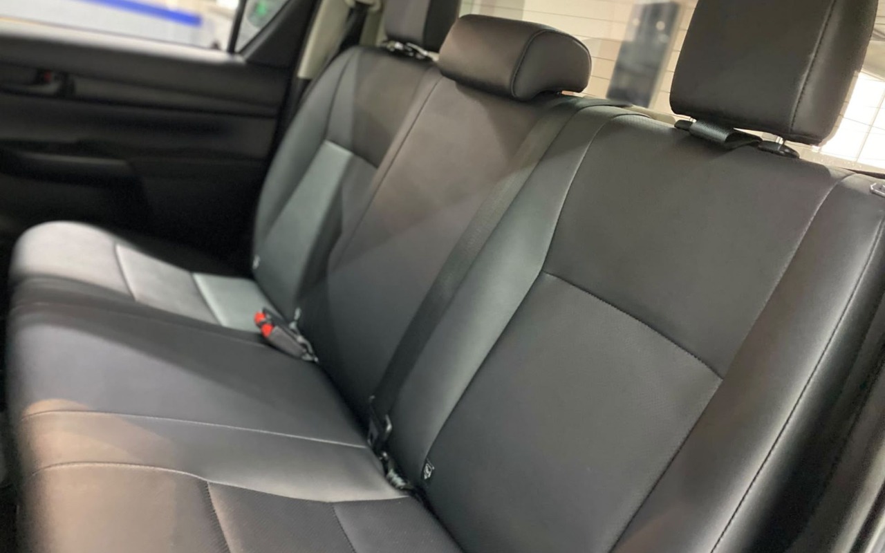 imagem-https://www.socarrao.com.br/sc-vehicle-images-prod/4422525/1792679124011-VE9ZT1RBIEhJTFVYIENEIC0gMjAyNCAtIENJTlpBIC0gVEFTMEoyMyAoMTUpLmpwZw.jpg