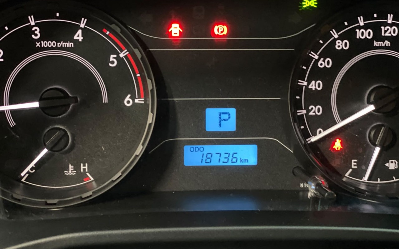 imagem-https://www.socarrao.com.br/sc-vehicle-images-prod/4422525/1792679124331-VE9ZT1RBIEhJTFVYIENEIC0gMjAyNCAtIENJTlpBIC0gVEFTMEoyMyAoMjIpLmpwZw.jpg