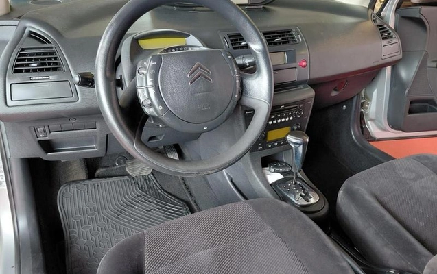 imagem-https://www.socarrao.com.br/sc-vehicle-images-prod/4422536/1792679207225-8579615_11_B_60a7884acb.jpeg