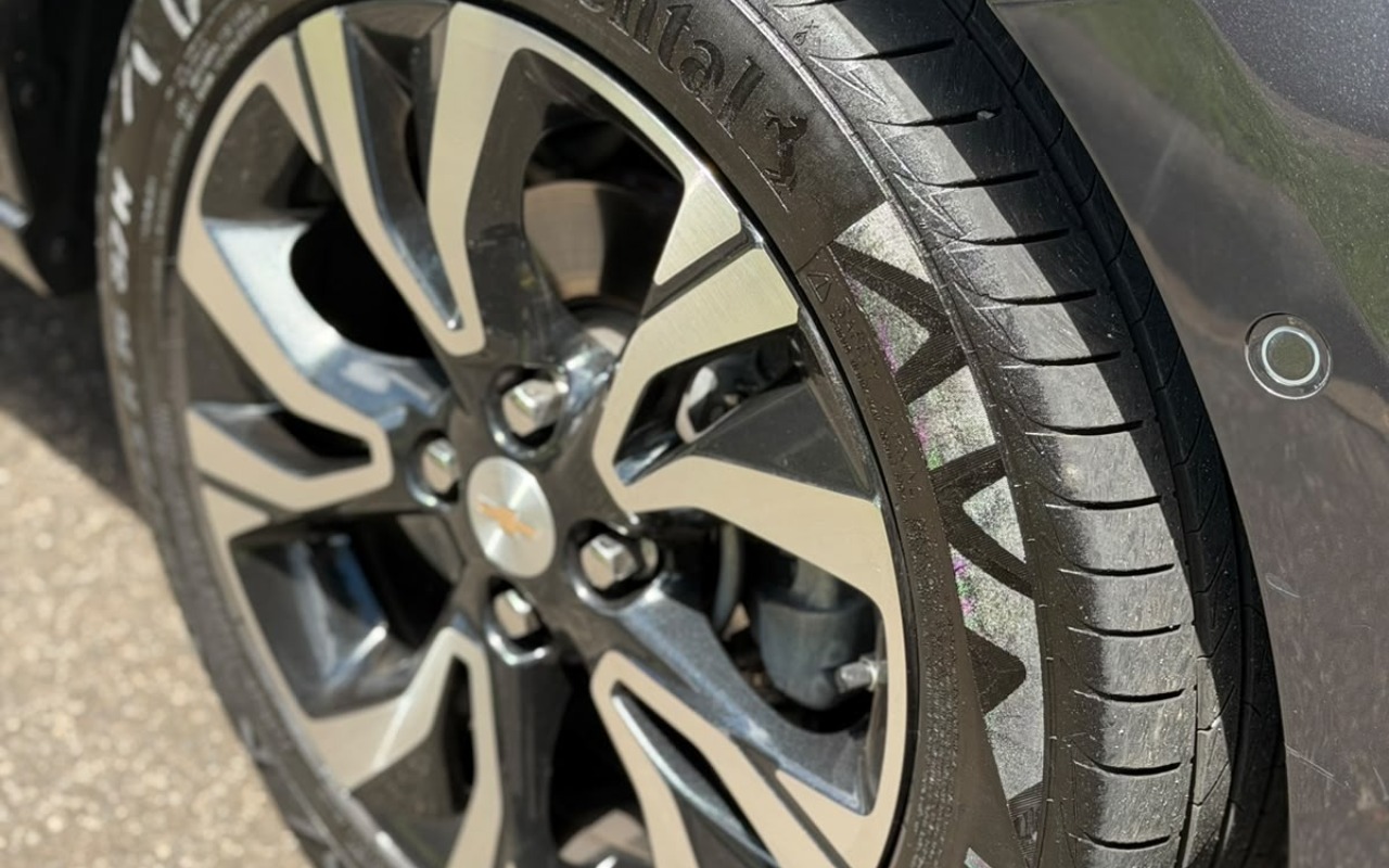 imagem-https://www.socarrao.com.br/sc-vehicle-images-prod/4422550/1792679447961-V2hhdHNBcHAgSW1hZ2UgMjAyNi0xMC0yMSBhdCAxNS4wOS41MyAoMikuanBlZw.jpeg