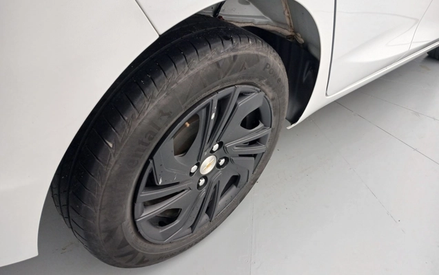 imagem-https://www.socarrao.com.br/sc-vehicle-images-prod/4422559/1792679471008-1_113058.jpg