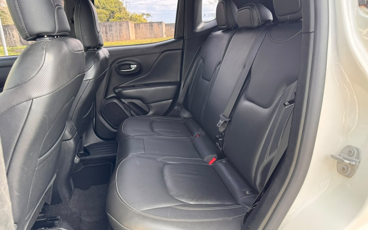imagem-https://www.socarrao.com.br/sc-vehicle-images-prod/4422666/1792680093907-V2hhdHNBcHAgSW1hZ2UgMjAyNi0xMC0yMSBhdCAxNi4yMy4yNC5qcGVn.jpeg