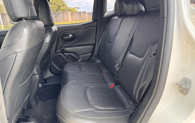 imagem-https://www.socarrao.com.br/sc-vehicle-images-prod/4422666/1792680093907-V2hhdHNBcHAgSW1hZ2UgMjAyNi0xMC0yMSBhdCAxNi4yMy4yNC5qcGVn.jpeg