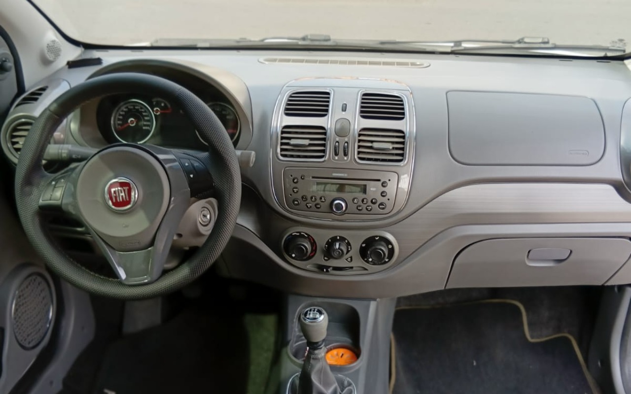 imagem-https://www.socarrao.com.br/sc-vehicle-images-prod/4422682/1792680452046-U2llbmEyLmpwZWc.jpeg