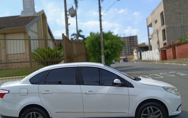 imagem-https://www.socarrao.com.br/sc-vehicle-images-prod/4422682/1792680452469-U2llbmE3LmpwZWc.jpeg