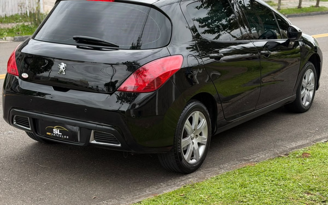 imagem-https://www.socarrao.com.br/sc-vehicle-images-prod/4422694/1792680525962-V2hhdHNBcHAgSW1hZ2UgMjAyNi0xMC0yMSBhdCAxNS41MS41NiAoMSkuanBlZw.jpeg