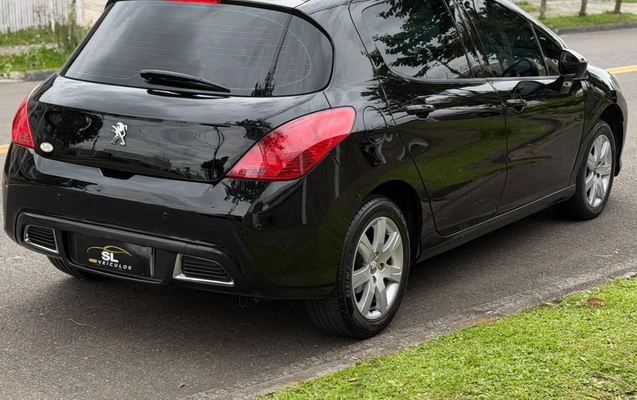 imagem-https://www.socarrao.com.br/sc-vehicle-images-prod/4422694/1792680525962-V2hhdHNBcHAgSW1hZ2UgMjAyNi0xMC0yMSBhdCAxNS41MS41NiAoMSkuanBlZw.jpeg