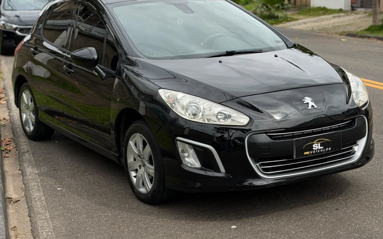 imagem-https://www.socarrao.com.br/sc-vehicle-images-prod/4422694/1792680526287-V2hhdHNBcHAgSW1hZ2UgMjAyNi0xMC0yMSBhdCAxNS41MS41NSAoMSkuanBlZw.jpeg