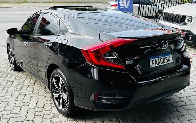 imagem-https://www.socarrao.com.br/sc-vehicle-images-prod/4422758/1792680937752-003_8656ea875238911df5677815cdbf43d0.jpg
