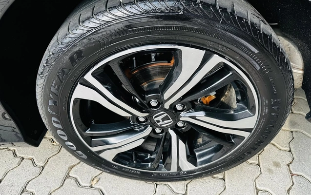 imagem-https://www.socarrao.com.br/sc-vehicle-images-prod/4422758/1792680937779-003_89b8e7b8f42328c4dd4839b2d851d321.jpg