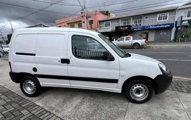 imagem-https://www.socarrao.com.br/sc-vehicle-images-prod/4422759/1792680938495-8595624_3_B_4e91e06f6d.jpeg