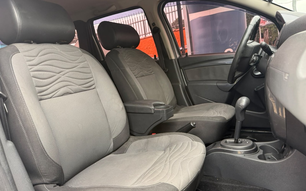 imagem-https://www.socarrao.com.br/sc-vehicle-images-prod/4422760/1792680961342-V2hhdHNBcHAgSW1hZ2UgMjAyNi0xMC0yMiBhdCAxMS4xMS4wOSAoMikuanBlZw.jpeg