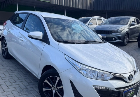 Toyota Yaris 2019 Branco — foto 1 de 3