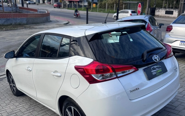 imagem-https://www.socarrao.com.br/sc-vehicle-images-prod/4422779/1792681095330-SU1HLTIwMjYxMDIxLVdBMDAzOC5qcGc.jpg