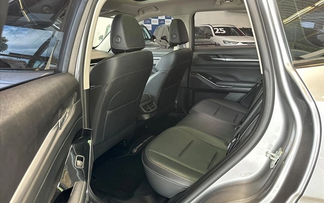imagem-https://www.socarrao.com.br/sc-vehicle-images-prod/4422788/1792681315891-ad0b1bf8-d532-49c9-988b-02dfd2e3901b20261009103355.jpeg